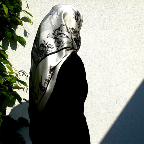 Classic Duality Silk Scarf 90