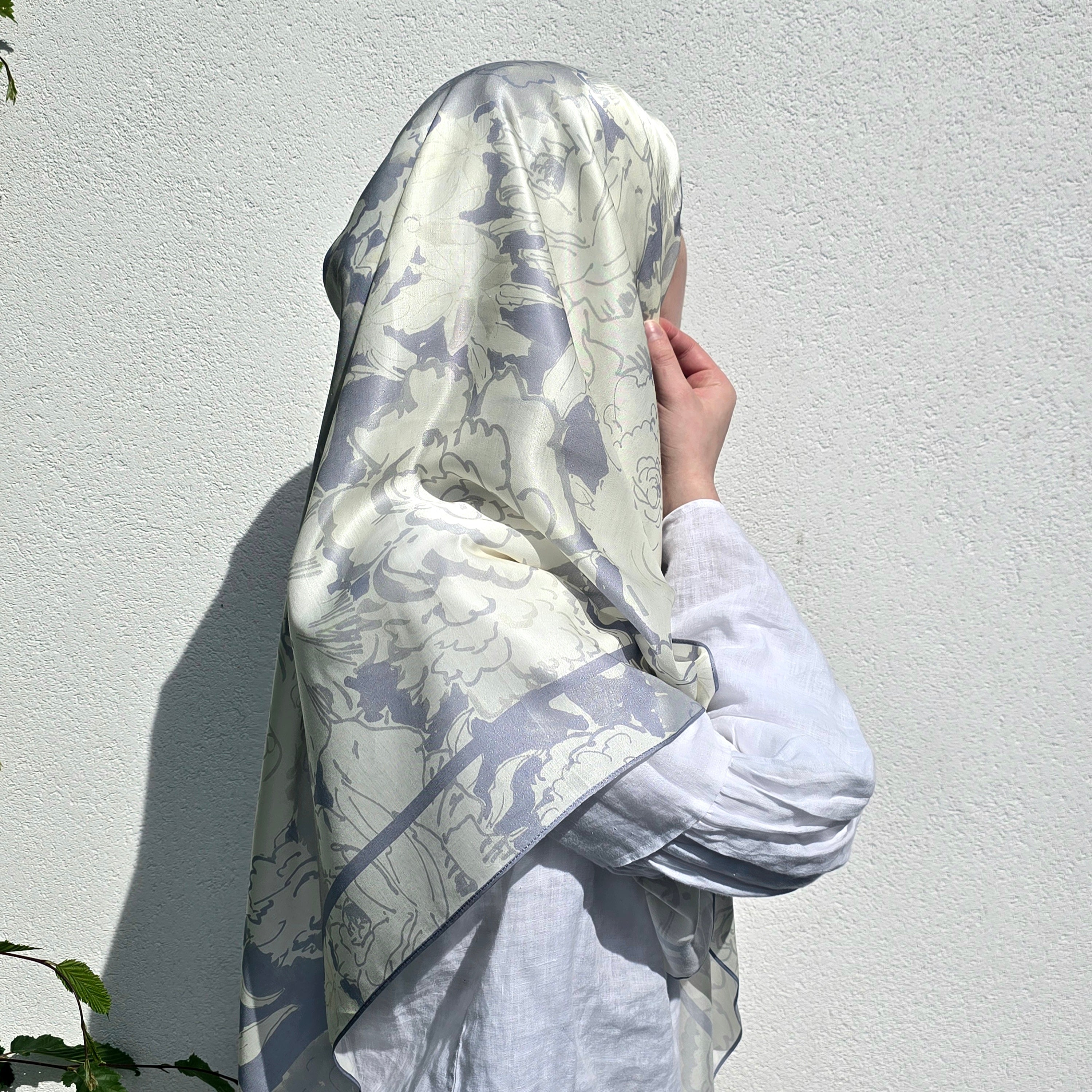 Midnight Rose Silk-Cotton Scarf 110